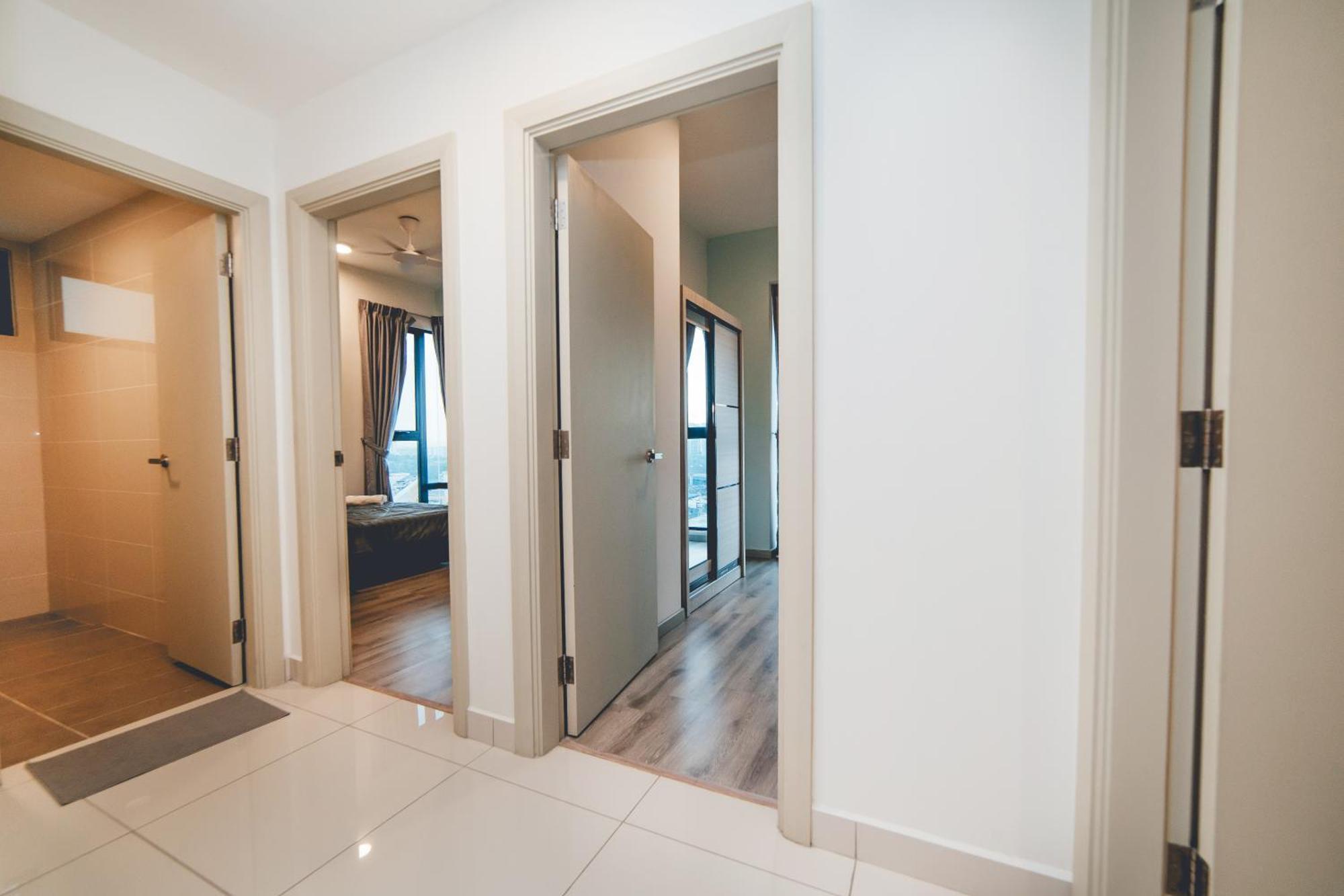 Mosaic Fresh Living 3br Midvalley W Bthtub By Our